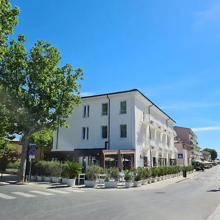 Bed & Breakfast Borgomare E Colazioni Cervia