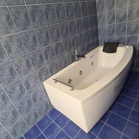 Borgomare E Colazioni *